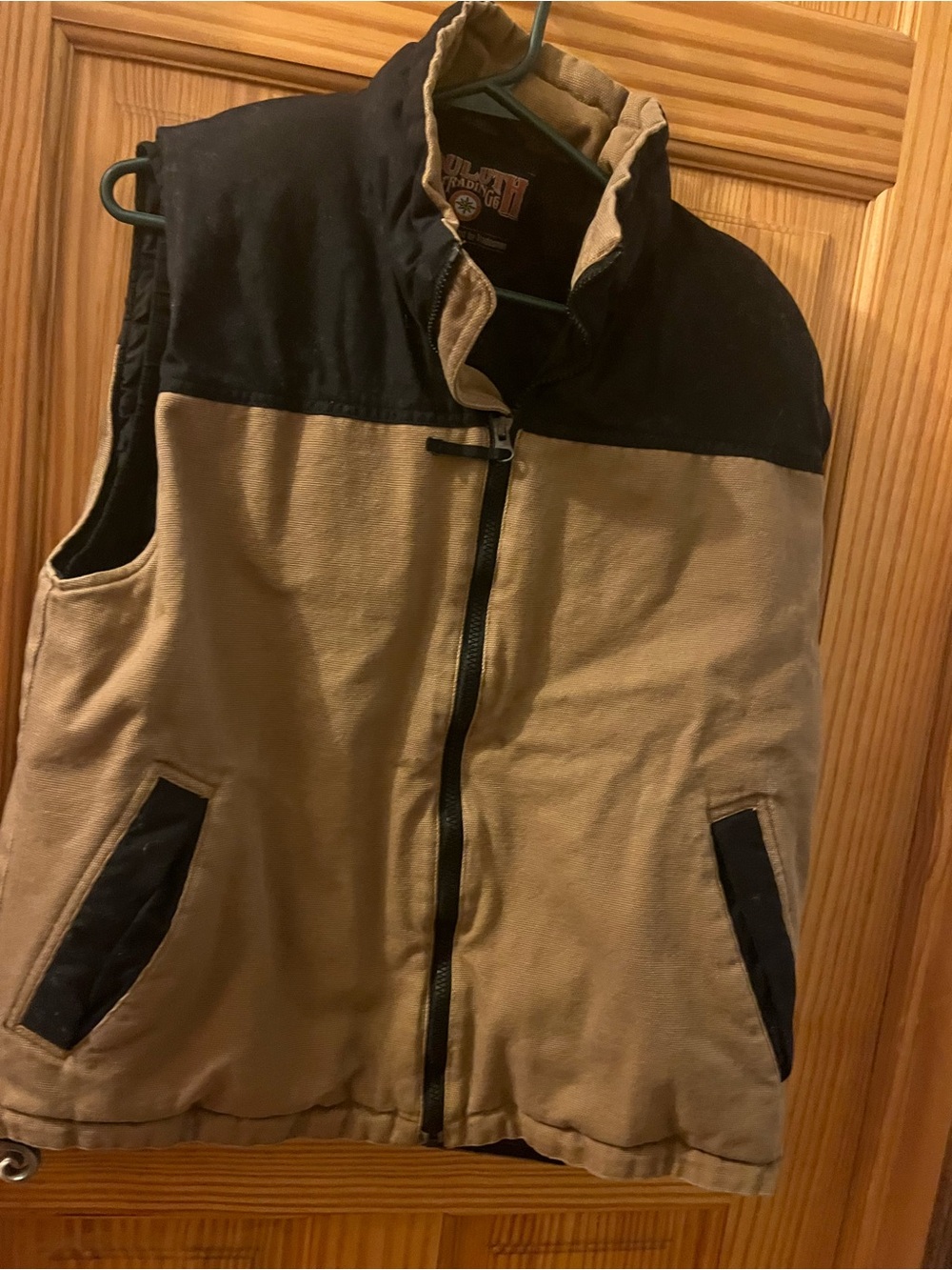 Men's Two-Tone Quilted Vest - Black & Tan